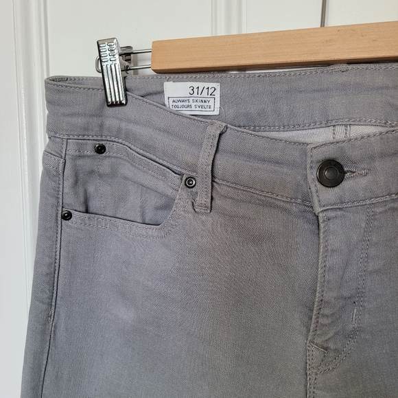 Gap 1969 Cropped Light Grey Denim Jeans - Picture 2 of 9
